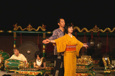 上田氏もパフォーマンス